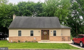 273 Ridge Ave, Ephrata, PA 17522