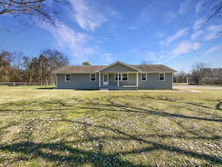 6304 N Clearview Dr, Murfreesboro, TN 37129