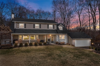 76 Smith Hill Rd, Airmont, NY 10952
