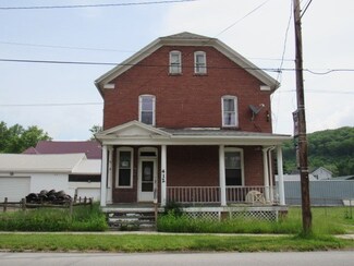 412 Jackson St, Garrett, PA 15542