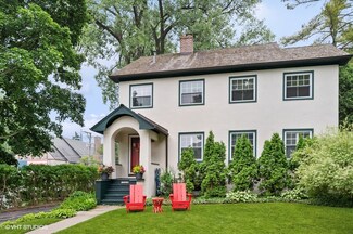 223 E Scranton Ave, Lake Bluff, IL 60044