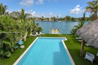 641 86th St, Miami Beach, FL 33141