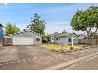 9984 SE Amherst St, Clackamas, OR 97015