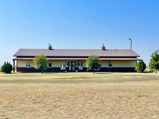 3301 SW 12th St, Plainview, TX 79072