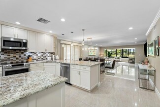 18 Westgate Ln Unit A, Boynton Beach, FL 33436