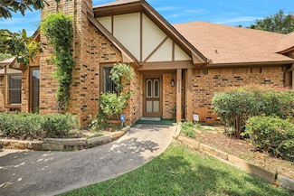1908 Highland Park Cir, Denton, TX 76205