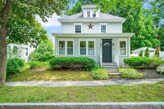 44 Shepley St, Auburn, ME 04210