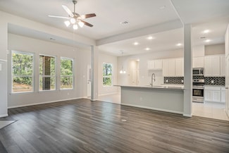 9650 Moss Rose Ln, Willis, TX 77378