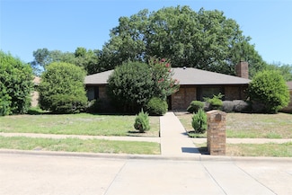 2203 Glen Forest Ln, Plano, TX 75023