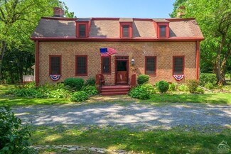 2221 Us Route 9, Kinderhook, NY 12106