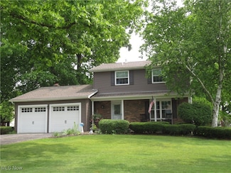 3137 Meanderwood Dr, Canfield, OH 44406