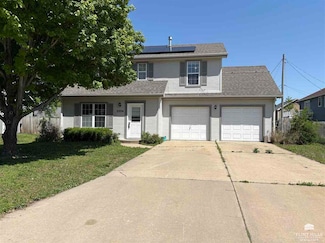 2504 Charolais Ln, Manhattan, KS 66502