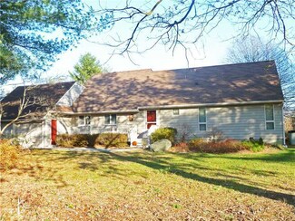 40 Pennsylvania Ave, Jamestown, RI 02835