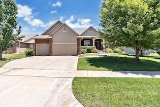 2204 N Stonegate Cir, Andover, KS 67002