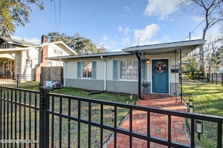 2674 Myra St, Jacksonville, FL 32204