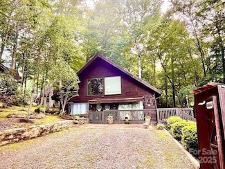 367 Biodome Dr, Waynesville, NC 28785