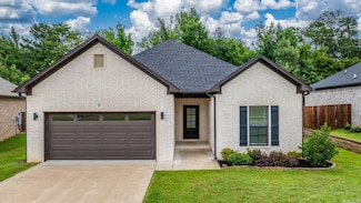 30 Hanna Loop, Maumelle, AR 72113
