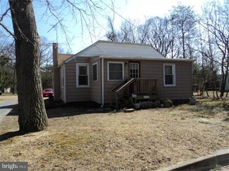 321 Myrtle Ave, West Berlin, NJ 08091