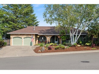 12352 SW Morning Hill Dr, Portland, OR 97223