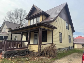 954 N Church St, Richland Center, WI 53581