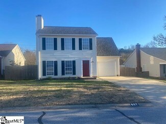 607 Riverside Chase Cir, Greer, SC 29650