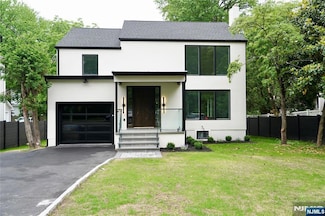 397 Knickerbocker Rd, Tenafly, NJ 07670