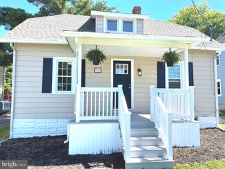 56 Main St, Quinton, NJ 08072