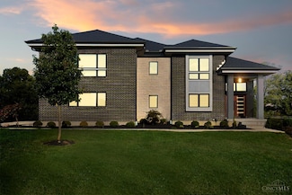 7194 Laurel Oaks Dr, West Chester, OH 45069