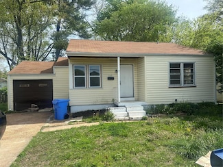 737 Charbonier Rd, Florissant, MO 63031