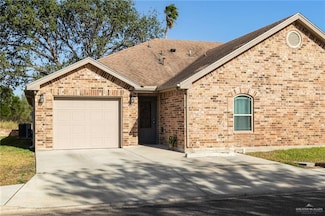 1516 River Bend Dr, Mission, TX 78572