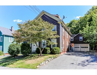 14 Moulton St, Georgetown, MA 01833