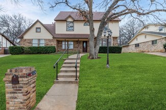 1224 Greenwood Dr, Hurst, TX 76053