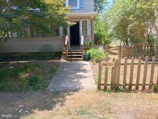 602 S Memorial Dr, Delmar, MD 21875