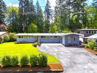 5220 201st Place SW, Lynnwood, WA 98036