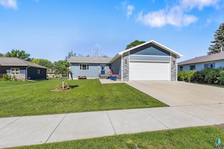 111 Iowa St, Centerville, SD 57014
