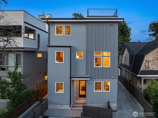 332 17th Ave, Seattle, WA 98122