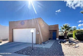 434 S Meadowood Ln, Sierra Vista, AZ 85635