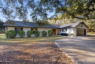 4419 Melvin Rd, Biloxi, MS 39532