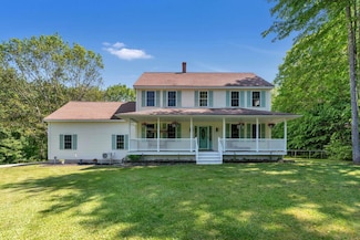 1505 Foxes Ridge Rd, Acton, ME 04001