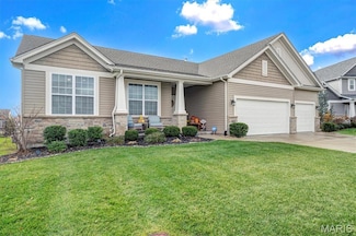 213 Wyndemere Ln, Lake Saint Louis, MO 63367