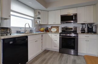 4 East Ct Unit 1, Bayonne, NJ 07002