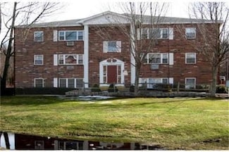 43 Berlin St Unit 411, Clinton, MA 01510