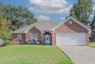 2716 Garden Bend Dr, Benton, AR 72015