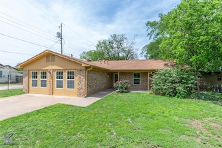 1918 Edgemont Dr, Abilene, TX 79602