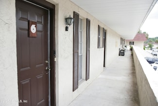 1716 El Camino Rd Unit 6, Jacksonville, FL 32216