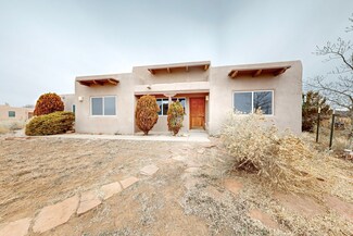 17 Esquina Rd, Santa Fe, NM 87508