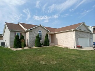 1449 Gates Dr, Schererville, IN 46375