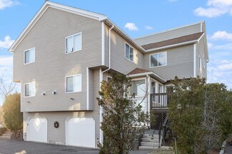 15 Brittania Cir, Salem, MA 01970