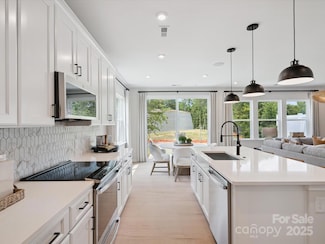 502 Webster Ln, Cramerton, NC 28032