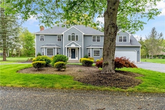 2 Augusta Cir, Rehoboth, MA 02769